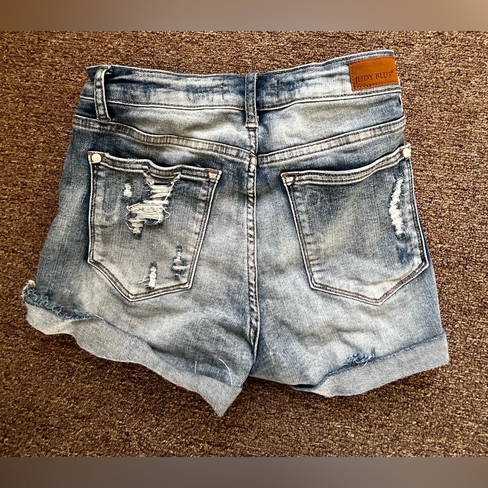Judy Blue Kara Rigid Magic Button Fly Cutoff Shorts Size Small‎ - Picture 4 of 5
